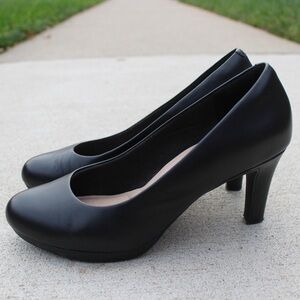 Clarks Women's Collection Adriel Viola Black Leather Dress Pumps Sz 8